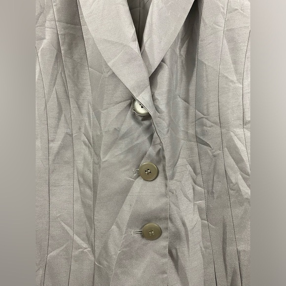 Le Suit Short Sleeve Metallic Silver Womens Size 6 Fully Lined Blazer Jacket - Picture 4 of 8